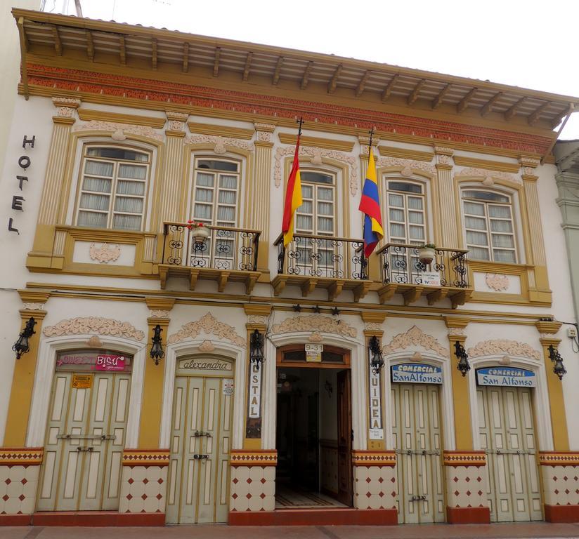 Hotel La Orquidea Cuenca Bagian luar foto