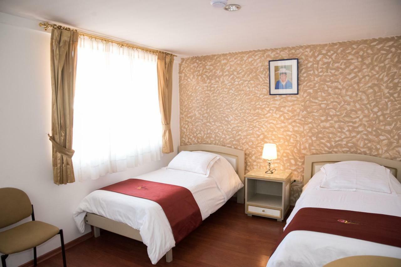 Hotel La Orquidea Cuenca Bagian luar foto